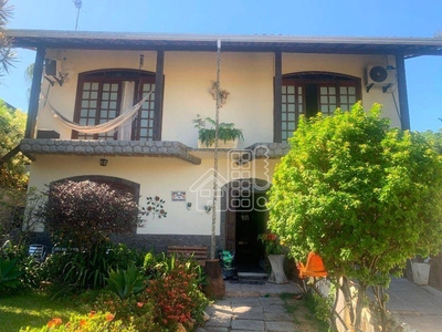 Casa em Maria Paula, São Gonçalo/RJ de 264m² 4 quartos à venda por R$ 599.000,00