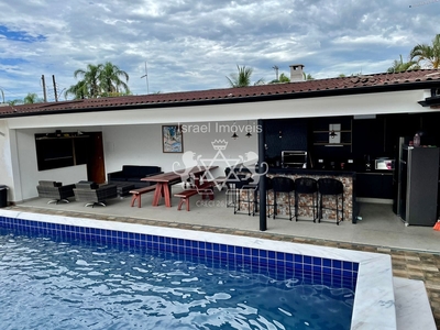 Casa em Massaguaçu, Caraguatatuba/SP de 10m² 4 quartos à venda por R$ 794.000,00