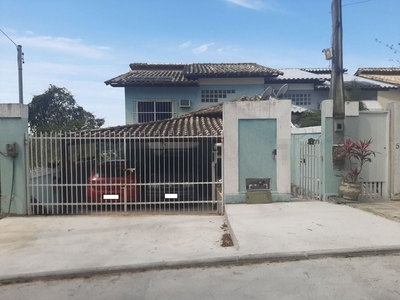 Casa em Mata Paca, Niterói/RJ de 183m² 4 quartos à venda por R$ 494.000,00