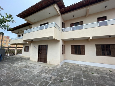 Casa em Meaípe, Guarapari/ES de 201m² 4 quartos à venda por R$ 639.000,00