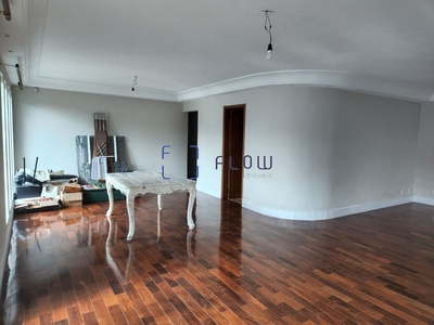 Casa em Moema, São Paulo/SP de 0m² 3 quartos à venda por R$ 2.249.000,00 ou para locação R$ 9.980,00/mes