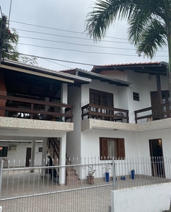 Casa em Nações, Balneário Camboriú/SC de 280m² 8 quartos à venda por R$ 1.699.000,00