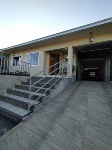 Casa em Neves, Ponta Grossa/PR de 212m² 4 quartos à venda por R$ 689.000,00