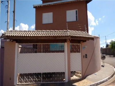 Casa em Nova Cerejeira, Atibaia/SP de 220m² 3 quartos à venda por R$ 584.000,00