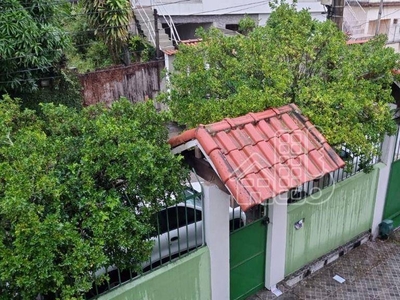 Casa em Nova Cidade, São Gonçalo/RJ de 200m² 5 quartos à venda por R$ 548.000,00