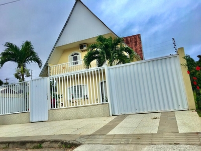 Casa em Nova Guarapari, Guarapari/ES de 222m² 5 quartos à venda por R$ 1.499.000,00