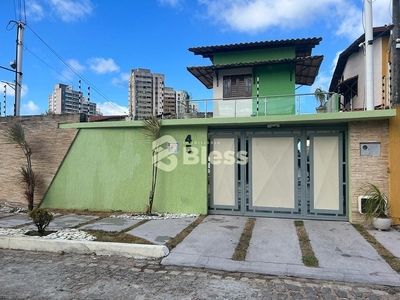 Casa em Nova Parnamirim, Parnamirim/RN de 160m² 4 quartos à venda por R$ 418.000,00