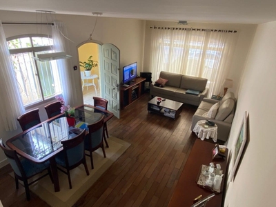 Casa em Nova Petrópolis, São Bernardo do Campo/SP de 180m² 3 quartos à venda por R$ 698.900,00