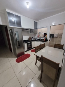 Casa em Núcleo Residencial Beija-Flor, Bauru/SP de 100m² 2 quartos à venda por R$ 279.000,00