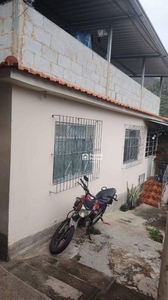 Casa em Olaria, Nova Friburgo/RJ de 100m² 4 quartos à venda por R$ 254.000,00