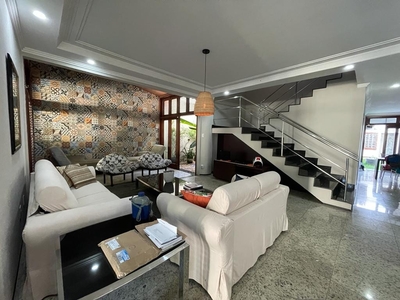 Casa em Olho D'Água, São Luís/MA de 350m² 4 quartos à venda por R$ 1.799.000,00