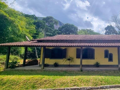 Casa em Parque do Imbui, Teresópolis/RJ de 180m² 4 quartos à venda por R$ 749.000,00