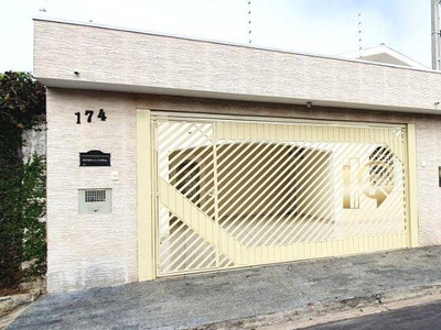 Casa em Parque Itamarati, Jacareí/SP de 244m² 4 quartos à venda por R$ 1.059.000,00