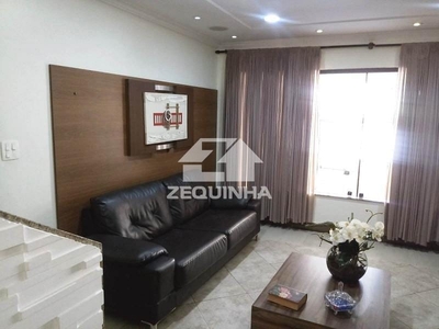 Casa em Parque Jandaia, Carapicuíba/SP de 270m² 3 quartos à venda por R$ 989.000,00
