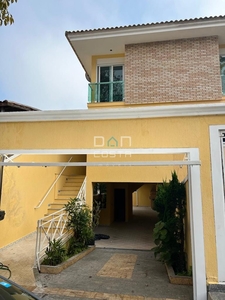 Casa em Parque Monte Alegre, Taboão da Serra/SP de 180m² 3 quartos à venda por R$ 849.000,00