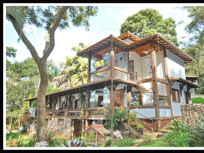 Casa em Passárgada, Nova Lima/MG de 360m² 5 quartos à venda por R$ 1.599.000,00