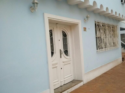 Casa em Pe Pequeno, Niterói/RJ de 240m² 6 quartos à venda por R$ 1.149.000,00