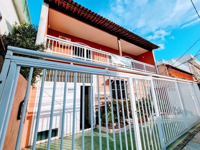 Casa em Pechincha, Rio de Janeiro/RJ de 250m² 3 quartos à venda por R$ 678.000,00
