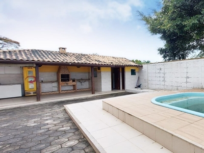Casa em Peró, Cabo Frio/RJ de 450m² 8 quartos à venda por R$ 649.000,00