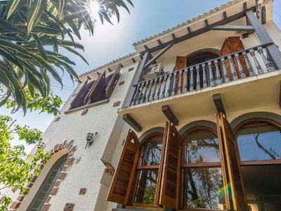 Casa em Petrópolis, Porto Alegre/RS de 227m² 3 quartos à venda por R$ 949.000,00