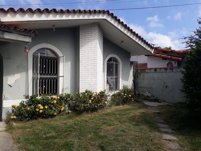 Casa em Piratininga, Niterói/RJ de 153m² 4 quartos à venda por R$ 669.000,00