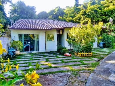 Casa em Piratininga, Niterói/RJ de 180m² 3 quartos à venda por R$ 949.000,00