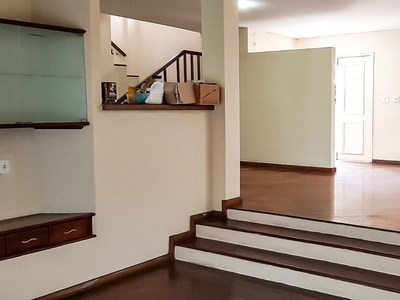 Casa em Piratininga, Niterói/RJ de 200m² 4 quartos à venda por R$ 1.099.000,00