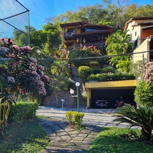 Casa em Piratininga, Niterói/RJ de 268m² 4 quartos à venda por R$ 1.489.000,00