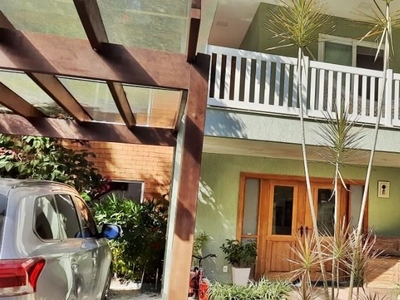 Casa em Piratininga, Niterói/RJ de 400m² 4 quartos à venda por R$ 1.299.000,00