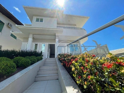Casa em Ponta de Baixo, São José/SC de 303m² 4 quartos à venda por R$ 1.979.000,00