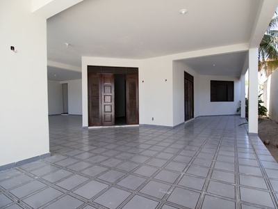 Casa em Ponta Negra, Natal/RN de 409m² 4 quartos à venda por R$ 658.000,00