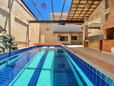 Casa em Praia do Morro, Guarapari/ES de 400m² 5 quartos à venda por R$ 1.599.000,00