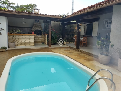 Casa em Praia Linda, São Pedro Da Aldeia/RJ de 223m² 3 quartos à venda por R$ 489.000,00