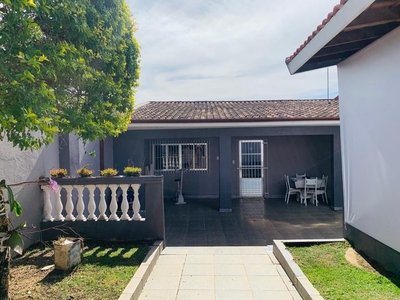 Casa em Putim, São José dos Campos/SP de 300m² 3 quartos à venda por R$ 689.000,00