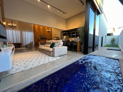 Casa em Residencial Goiânia Golfe Clube, Goiânia/GO de 226m² 3 quartos à venda por R$ 1.889.000,00