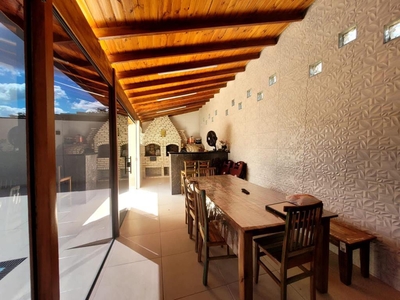Casa em Residencial Haras Inga Mirim, Boituva/SP de 280m² 5 quartos à venda por R$ 1.099.000,00