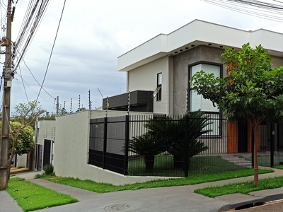 Casa em Residencial Moreschi, Maringá/PR de 230m² 3 quartos à venda por R$ 1.249.000,00