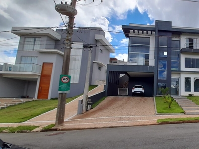 Casa em Santa Cruz, Itatiba/SP de 206m² 3 quartos à venda por R$ 949.000,00