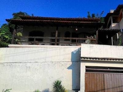 Casa em Santa Rosa, Niterói/RJ de 163m² 3 quartos à venda por R$ 319.000,00