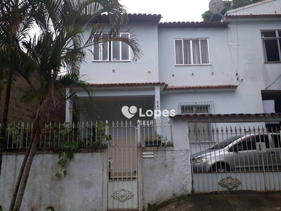 Casa em Santa Rosa, Niterói/RJ de 90m² 4 quartos à venda por R$ 629.000,00