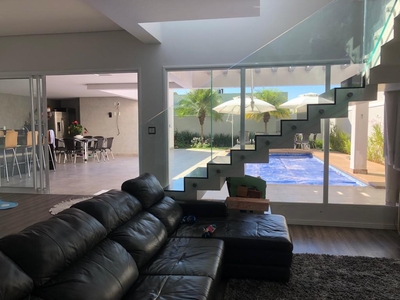 Casa em Santa Úrsula, Jaguariúna/SP de 300m² 3 quartos à venda por R$ 1.799.000,00