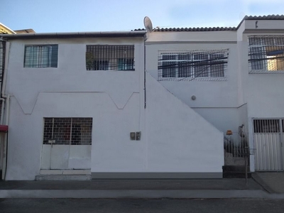 Casa em Santo Amaro, Recife/PE de 200m² 6 quartos à venda por R$ 599.000,00