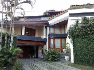 Casa em Sapê, Niterói/RJ de 650m² 4 quartos à venda por R$ 1.199.000,00