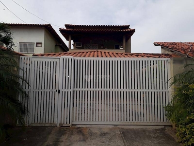 Casa em Serra Grande, Niterói/RJ de 180m² 3 quartos à venda por R$ 649.000,00