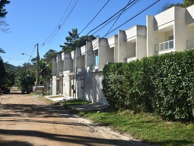 Casa em Serra Grande, Niterói/RJ de 243m² 3 quartos à venda por R$ 599.000,00