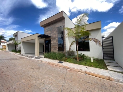 Casa em Setor Habitacional Arniqueiras (Taguatinga), Brasília/DF de 230m² 3 quartos à venda por R$ 949.000,00