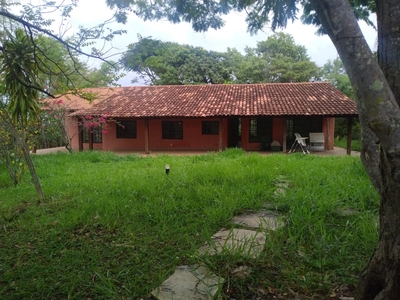 Casa em Setor Habitacional Jardim Botânico (Lago Sul), Brasília/DF de 200m² 4 quartos à venda por R$ 3.300,00 ou para locação R$ 3.300,00/mes