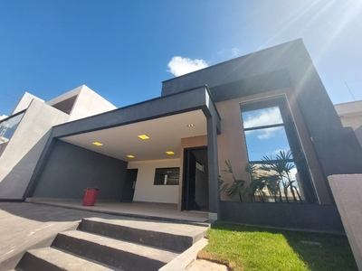 Casa em Setor Habitacional Samambaia (Taguatinga), Brasília/DF de 190m² 3 quartos à venda por R$ 748.000,00