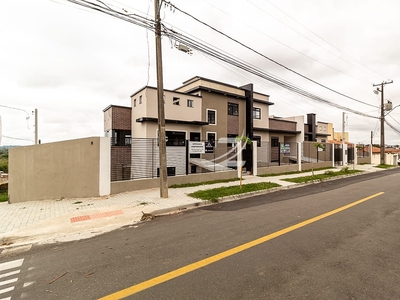 Casa em São Domingos, São José dos Pinhais/PR de 178m² 3 quartos à venda por R$ 698.000,00