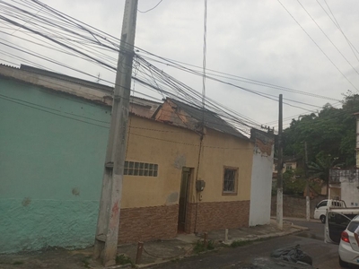 Casa em São Lourenço, Niterói/RJ de 250m² 2 quartos à venda por R$ 249.000,00